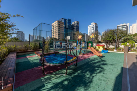 Image 92 - 1031103