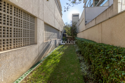 Image 68 - 1031103