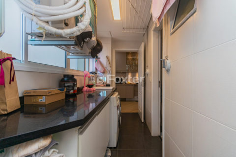 Image 15 - 1031110