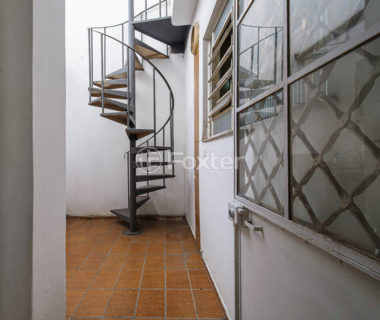 Image 32 - 1031111