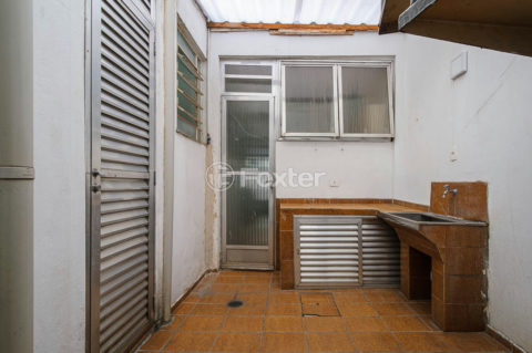 Image 34 - 1031111