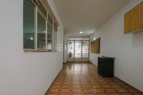 Image 36 - 1031111