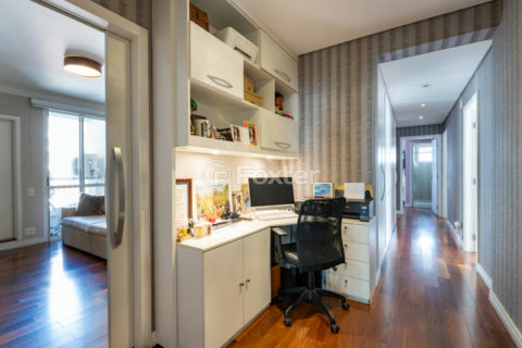 Image 33 - 1031118