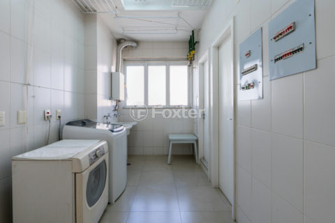 Image 30 - 1031118