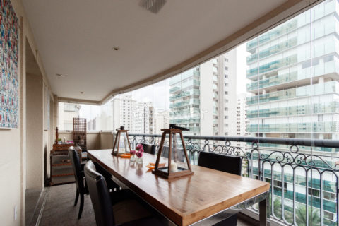 Image 7 - 1031137