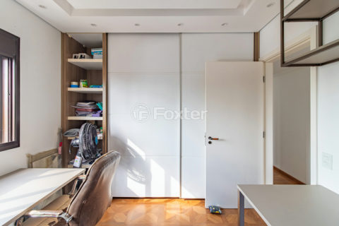 Image 21 - 1031140