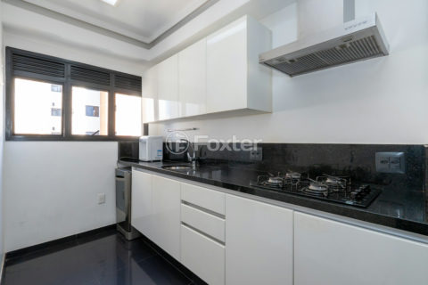Image 30 - 1031144