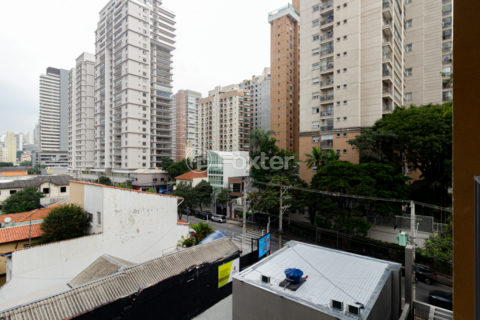 Image 17 - 1031147