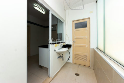 Image 30 - 1031176
