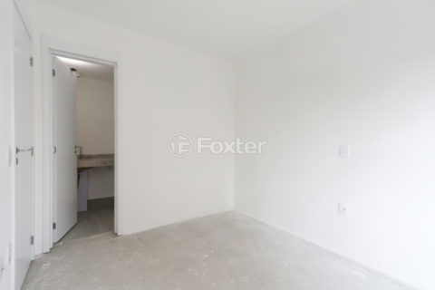 Image 21 - 1031177