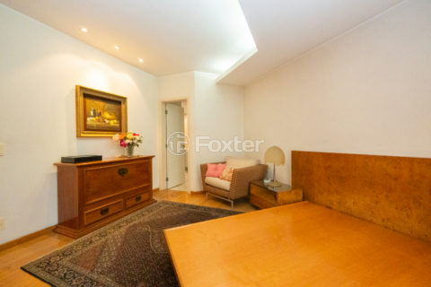 Image 47 - 1031195