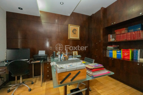 Image 37 - 1031195
