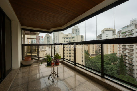 Image 13 - 1031195