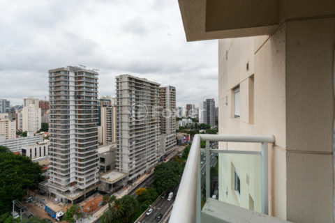 Image 14 - 1031196