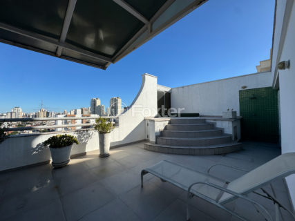 Image 30 - 1031217