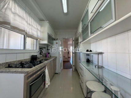 Image 9 - 1031217