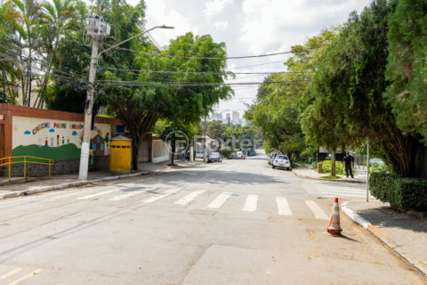 Image 32 - 1031223