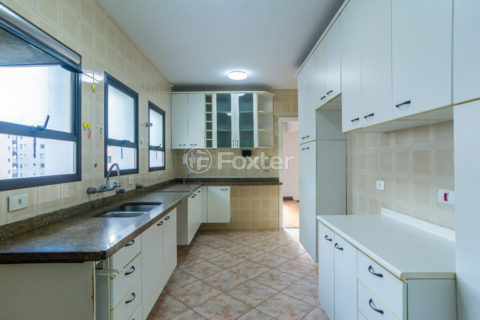 Image 30 - 1031226