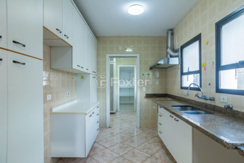 Image 28 - 1031226