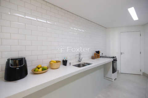 Image 31 - 1031230