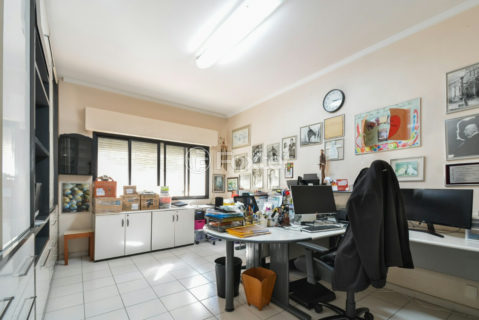 Image 21 - 1031232