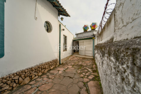 Image 32 - 1031236