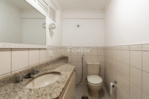 Image 9 - 1031255