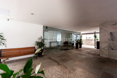 Image 33 - 1031255