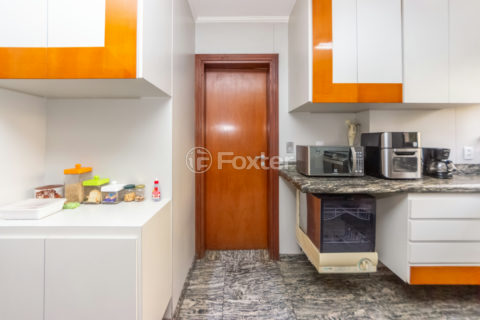 Image 32 - 1031263