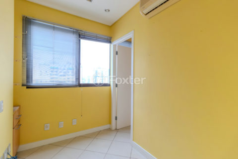 Image 21 - 1031290