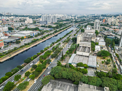 Image 9 - 1031296
