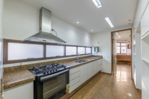 Image 32 - 1031302