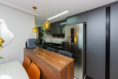 Image 12 - 1031315