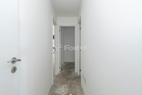 Image 33 - 1031318