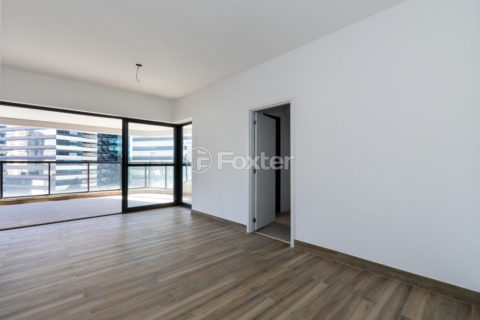 Image 35 - 1031318