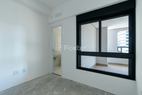 Image 31 - 1031318