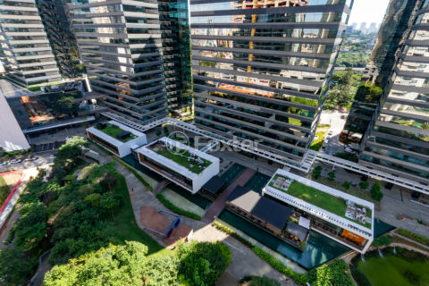 Image 22 - 1031318