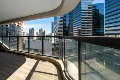 Image 24 - 1031318