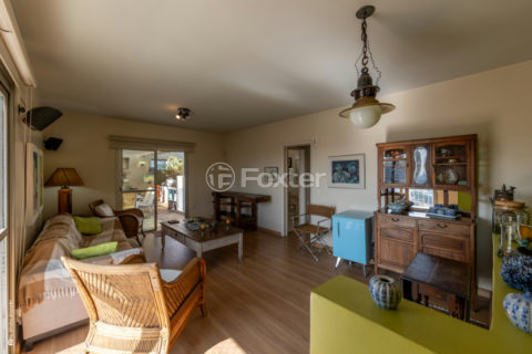 Image 32 - 1031323