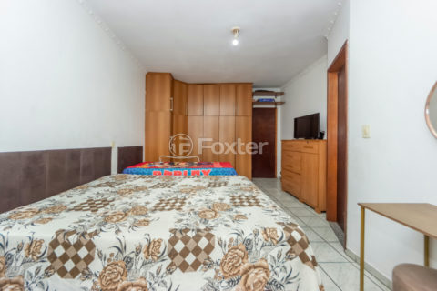 Image 32 - 1031324