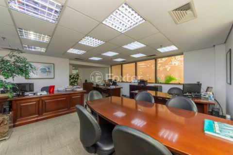 Image 21 - 1031328