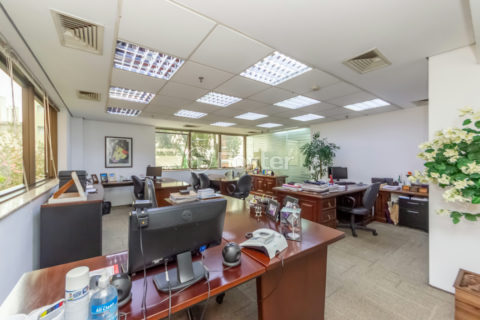 Image 22 - 1031328