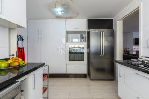 Image 32 - 1031329