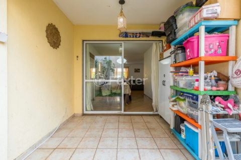 Image 17 - 1031329