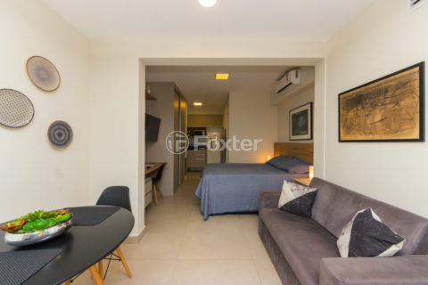 Image 9 - 1031336