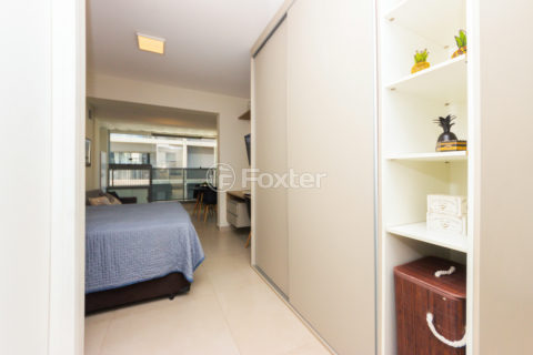 Image 7 - 1031336