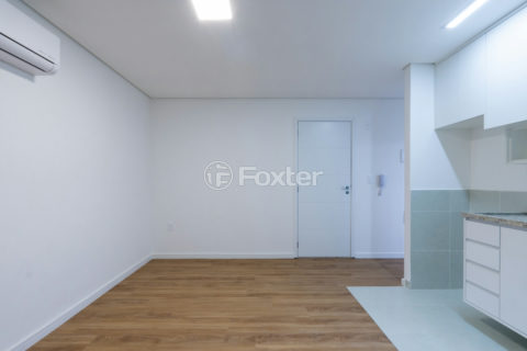 Image 7 - 1031340
