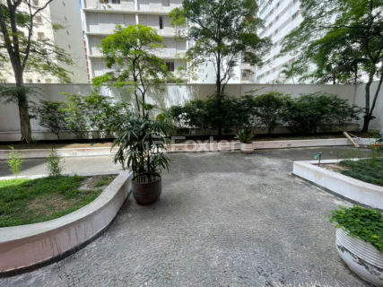 Image 30 - 1031343