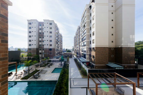 Image 33 - 1031345