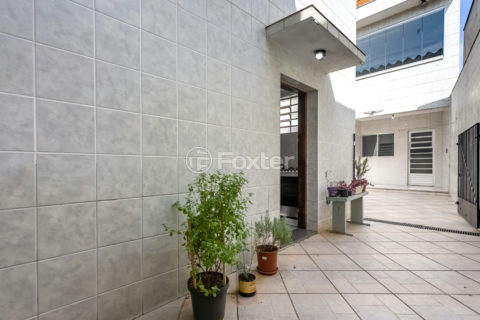 Image 16 - 1031351